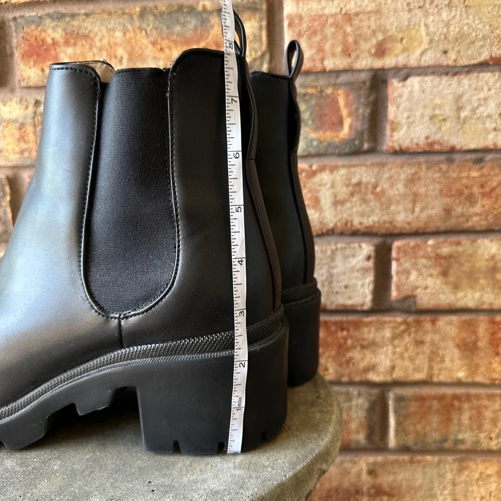 Steve Madden Amulet Black Lug Sole Platform Chelsea Boots Womens 10M
